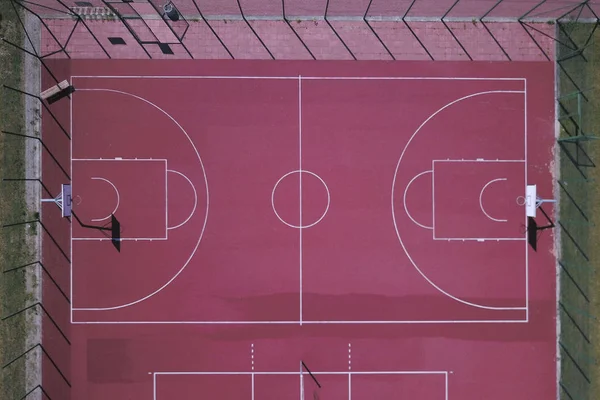 Boisko Koszykówki Nowoczesne Dziedzińcu Centrum Miejski Ośrodek Sportu Rekreacji Widok — Zdjęcie stockowe