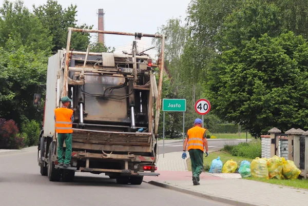 Jaslo Polonia Mayo 2018 Recogida Transporte Basura Doméstica Por Parte — Foto de Stock