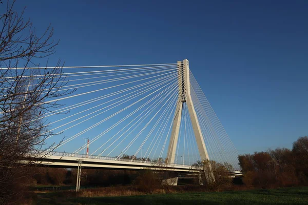 Rzeszow Polônia 2018 Ponte Rodoviária Suspensa Através Rio Wislok Estrutura — Fotografia de Stock