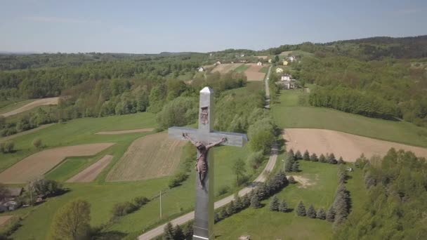 Kolaczyce Polônia Maio 2018 Uma Enorme Estátua Cristo Crucificado Uma — Vídeo de Stock