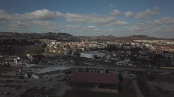 언덕에 도시의 역사적인 센터의 Gorlice 폴란드 2019 파노라마 기념물 분기에 — 비디오