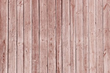 Eski ahşap plakalar kahverengi doku dikey bir sırada düzenlenmiştir. Daha fazla tasarım için arka plan. Antik yapı malzemesi. Doğal ahşap Kaba kabartma doku. Yanıcı yalıtım yüzeyi