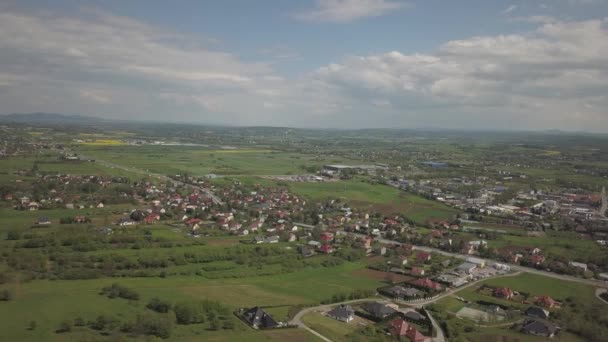 Panorama Aus Der Vogelperspektive Mitteleuropa Das Polnische Dorf Liegt Zwischen — Stockvideo