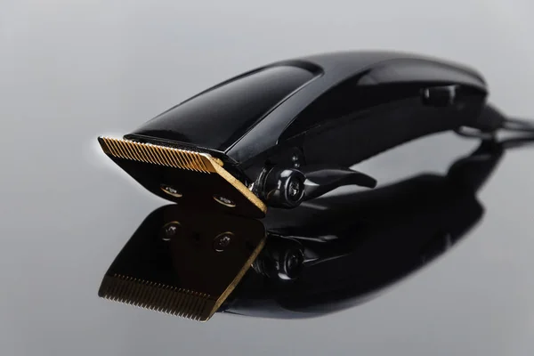Saç berber Clippers yakın yukarı, gri saç kesimi aksesuarları