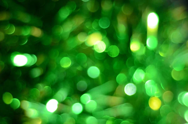 Yeşil bokeh ışık şenlikli bulanıklık arka plan defocused