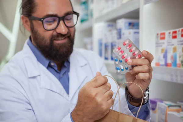 Close Cropped Shot Bearded Handsome Mature Pharmacist Selling Prescription Drugs — Stock Photo, Image