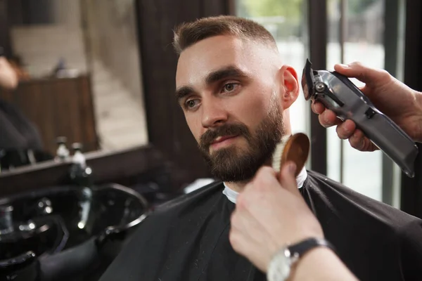 Attractive Male Client Barbershop — Stock Photo, Image