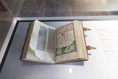 Bad Bentheim, Aşağı Saksonya, Almanya - 19 Mayıs 2019: Bentheim ortaçağ tepe kalesi - Müze