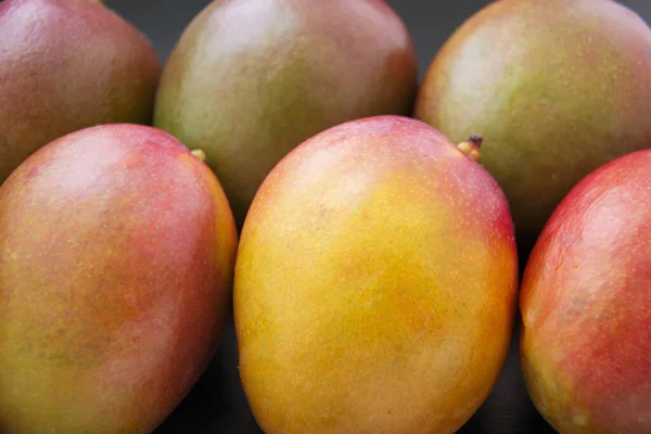 Bu bir mango resmi..