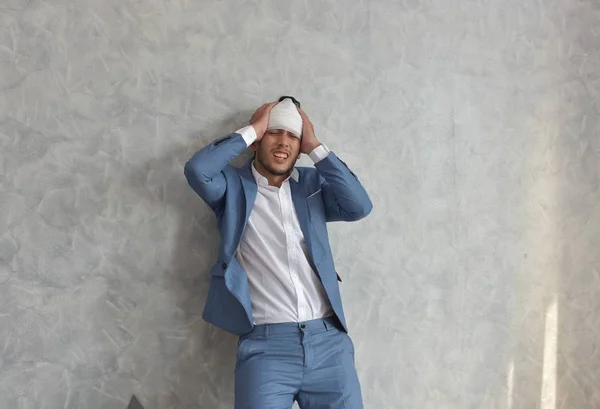 Asian Businessman Feeling Head Pain — Stock Photo, Image