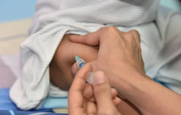 Children Crying Scared Doctors Children Who Treated Children Get Vaccinated — Stock Photo, Image