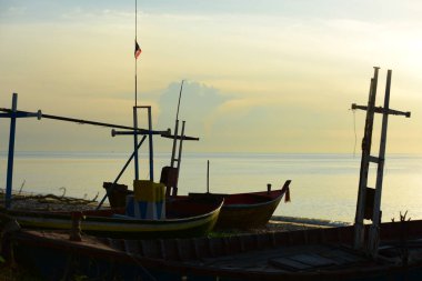 Sunrise sabah Cha-am beach, Tayland.