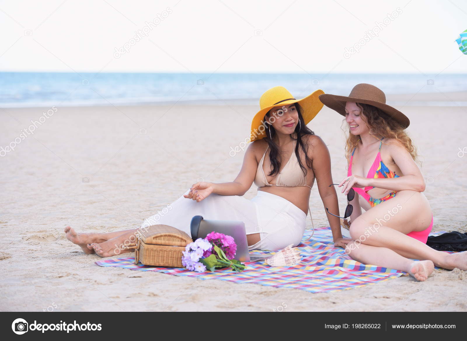 Bellas De Traje En BañoModelo FotosMujeres HYeWbE2D9I