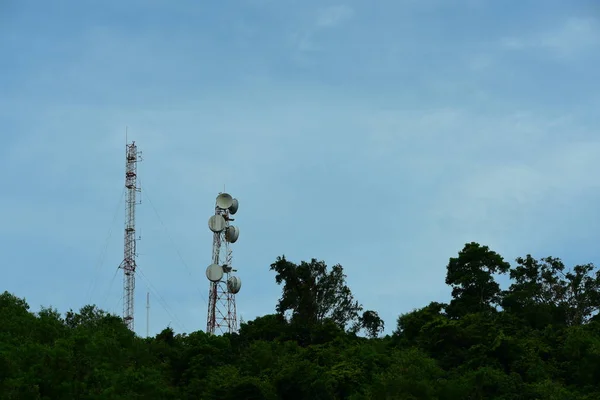 Teléfono Celular Atenna Satélite Higth Por Encima Torre Torre Teléfono — Foto de Stock