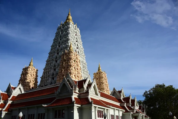 Motif Thaïlandais Avec Décoration Couleur Dorée Beau Temple Avec Ciel — Photo