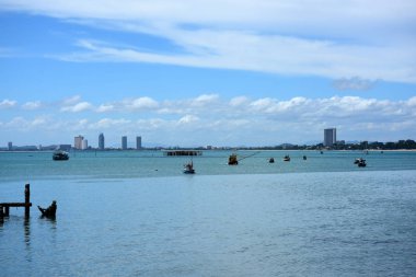 deniz limanında tekneler 