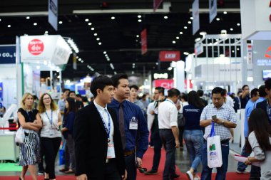 Yeni makine üreticileri ve ithalatçıları ağır sanayi için. Kabine katılın. Bangkok, Tayland, endüstriyel makine gösteri Haziran 20-24, 2018.