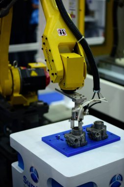 Yeni makine üreticileri ve ithalatçıları ağır sanayi için. Kabine katılın. Bangkok, Tayland, endüstriyel makine gösteri Haziran 20-24, 2018.