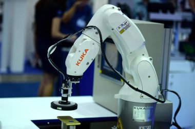 Yeni makine üreticileri ve ithalatçıları ağır sanayi için. Kabine katılın. Bangkok, Tayland, endüstriyel makine gösteri Haziran 20-24, 2018.