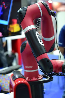 Yeni makine üreticileri ve ithalatçıları ağır sanayi için. Kabine katılın. Bangkok, Tayland, endüstriyel makine gösteri Haziran 20-24, 2018.