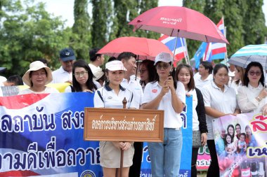 Pluak Daeng farklı gruplardan amatör sporcular etkinliğe katılan. Sağlığı geliştirme ve Pluakdaeng bölgesinde, 24 Haziran 2018: Rayong, Tayland insanlar uyuşturucu direnmeye.