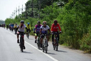 Pluak Daeng farklı gruplardan amatör sporcular etkinliğe katılan. Sağlığı geliştirme ve Pluakdaeng bölgesinde, 24 Haziran 2018: Rayong, Tayland insanlar uyuşturucu direnmeye.