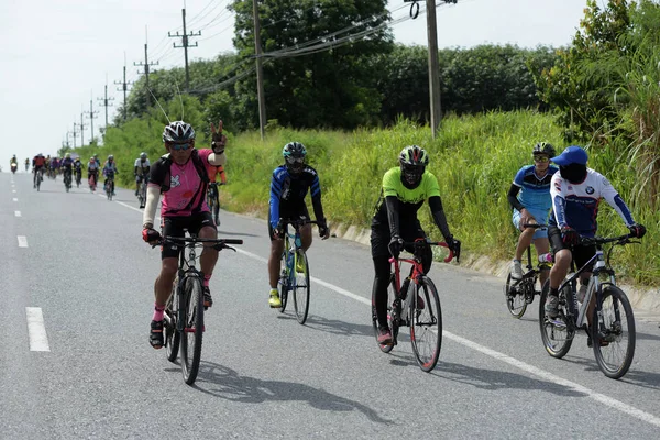 Pluak Daeng farklı gruplardan amatör sporcular etkinliğe katılan. Sağlığı geliştirme ve Pluakdaeng bölgesinde, 24 Haziran 2018: Rayong, Tayland insanlar uyuşturucu direnmeye.