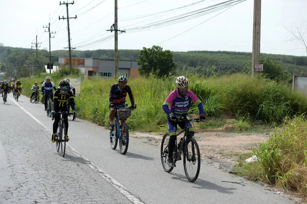 Pluak Daeng farklı gruplardan amatör sporcular etkinliğe katılan. Sağlığı geliştirme ve Pluakdaeng bölgesinde, 24 Haziran 2018: Rayong, Tayland insanlar uyuşturucu direnmeye.