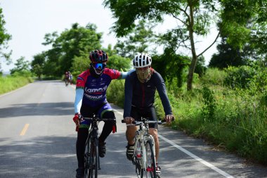 Pluak Daeng farklı gruplardan amatör sporcular etkinliğe katılan. Sağlığı geliştirme ve Pluakdaeng bölgesinde, 24 Haziran 2018: Rayong, Tayland insanlar uyuşturucu direnmeye.