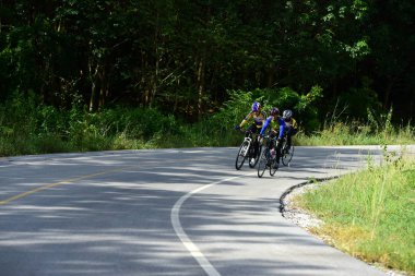 Pluak Daeng farklı gruplardan amatör sporcular etkinliğe katılan. Sağlığı geliştirme ve Pluakdaeng bölgesinde, 24 Haziran 2018: Rayong, Tayland insanlar uyuşturucu direnmeye.