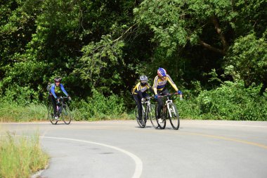 Pluak Daeng farklı gruplardan amatör sporcular etkinliğe katılan. Sağlığı geliştirme ve Pluakdaeng bölgesinde, 24 Haziran 2018: Rayong, Tayland insanlar uyuşturucu direnmeye.