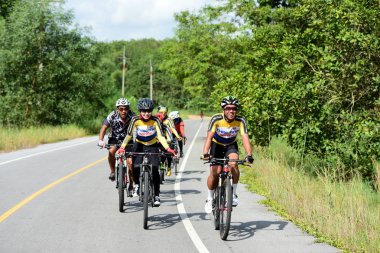 Pluak Daeng farklı gruplardan amatör sporcular etkinliğe katılan. Sağlığı geliştirme ve Pluakdaeng bölgesinde, 24 Haziran 2018: Rayong, Tayland insanlar uyuşturucu direnmeye.