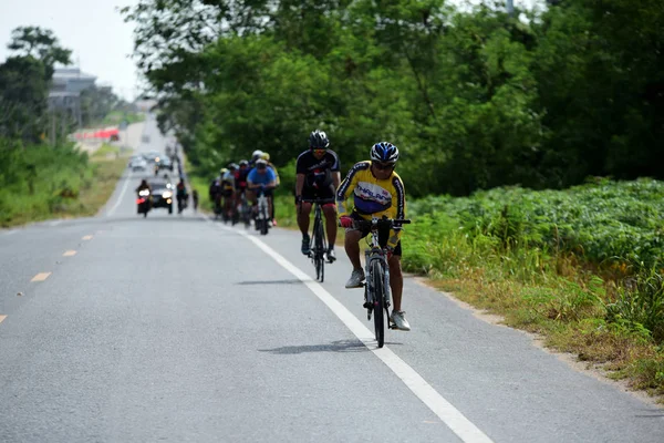 Pluak Daeng farklı gruplardan amatör sporcular etkinliğe katılan. Sağlığı geliştirme ve Pluakdaeng bölgesinde, 24 Haziran 2018: Rayong, Tayland insanlar uyuşturucu direnmeye.