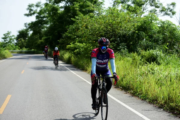 Pluak Daeng farklı gruplardan amatör sporcular etkinliğe katılan. Sağlığı geliştirme ve Pluakdaeng bölgesinde, 24 Haziran 2018: Rayong, Tayland insanlar uyuşturucu direnmeye.