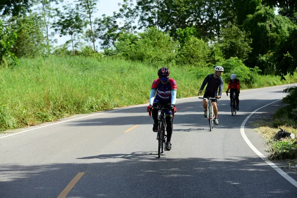 Pluak Daeng farklı gruplardan amatör sporcular etkinliğe katılan. Sağlığı geliştirme ve Pluakdaeng bölgesinde, 24 Haziran 2018: Rayong, Tayland insanlar uyuşturucu direnmeye.