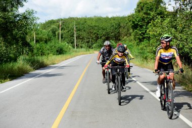 Amatör Bisiklet sporcular yapmak en iyi şekilde bisiklet yarışı sadaka gezi çabalarını 