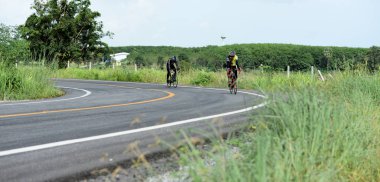 Tayland - 24 Haziran 2018: Kırsal yolda bisiklet yarışması