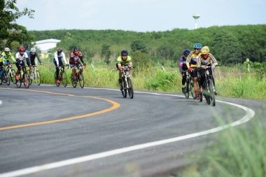 Amatör Bisiklet sporcular yapmak en iyi şekilde bisiklet yarışı sadaka gezi çabalarını 