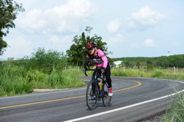 Amatör Bisiklet sporcular yapmak en iyi şekilde bisiklet yarışı sadaka gezi çabalarını 