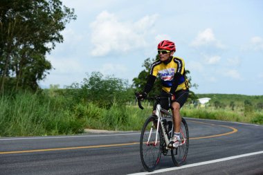 Amatör Bisiklet sporcular yapmak en iyi şekilde bisiklet yarışı sadaka gezi çabalarını 