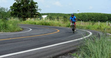 Amatör Bisiklet sporcular yapmak en iyi şekilde bisiklet yarışı sadaka gezi çabalarını 