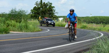 Amatör Bisiklet sporcular yapmak en iyi şekilde bisiklet yarışı sadaka gezi çabalarını 