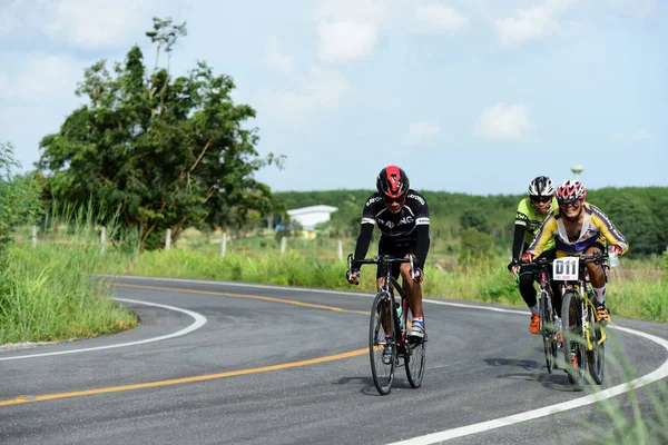 Atletas Amadores Bicicleta Aproveitam Máximo Seus Esforços Corrida Bicicleta Charity — Fotografia de Stock