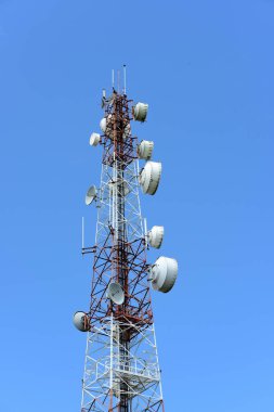 mavi, gök, iletişim, Kablosuz, kule, kuleleri, anten, telekomünikasyon, teknolojisi, ekipmanları, ağ, telefon, cep, İstasyonu, mikrodalga, uydu, metal, küresel, hücre, yayın, beyaz, radyo, Telekom, sanayi, hücresel, telecommunicati