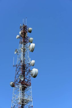 mavi, gök, iletişim, Kablosuz, kule, kuleleri, anten, telekomünikasyon, teknolojisi, ekipmanları, ağ, telefon, cep, İstasyonu, mikrodalga, uydu, metal, küresel, hücre, yayın, beyaz, radyo, Telekom, sanayi, hücresel, telecommunicati