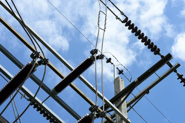 High Voltage Electric Power Lines Pylons — Stock Photo, Image