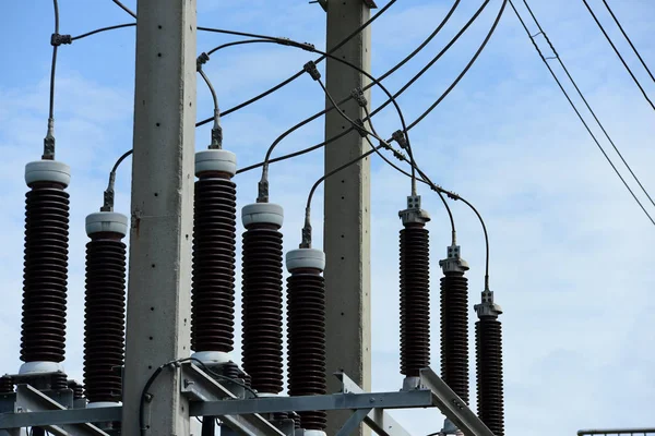 High Voltage Electric Power Lines Pylons — Stock Photo, Image