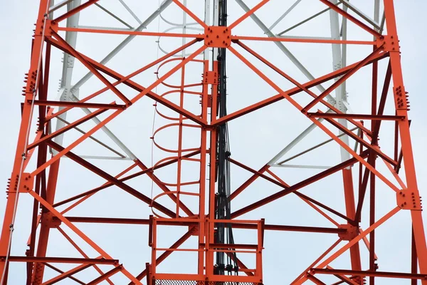 Grande Torre Comunicação Contra Céu — Fotografia de Stock