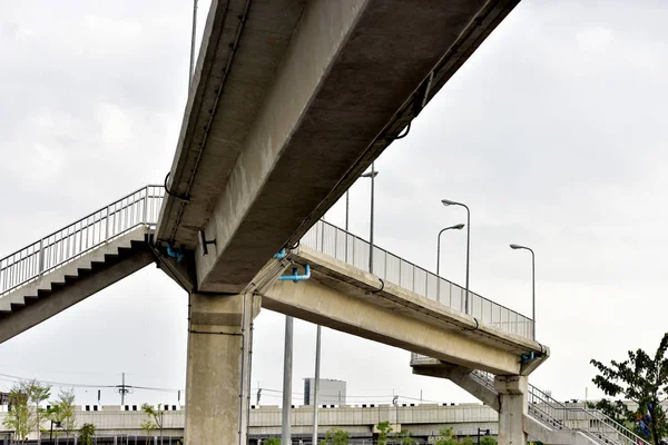 Mostní Objekt Pro Přejezd Hlavní Ulice Struktura Velké Rychlostní Silnice — Stock fotografie