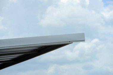 Güneş çatısı Park Alışveriş Merkezi Modern ticaret.